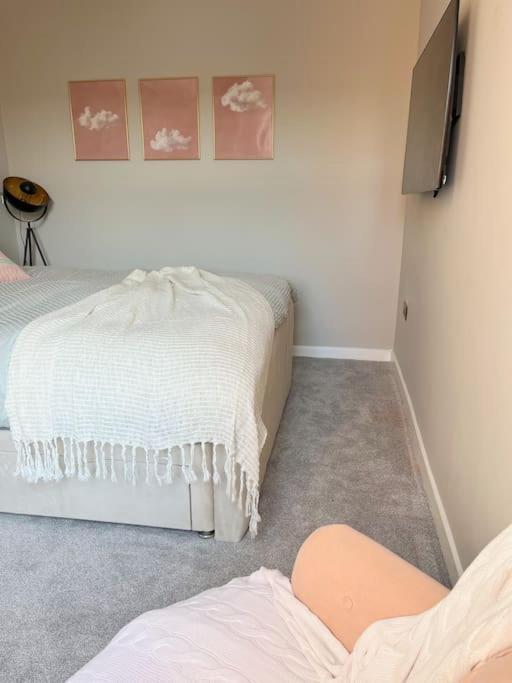 Artistic 3 Bed In Old Trafford Next To Mufc Holiday home *