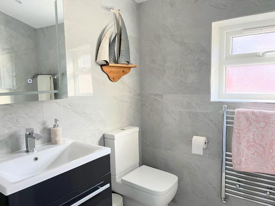 Artistic 3 Bed In Old Trafford Next To Mufc Holiday home